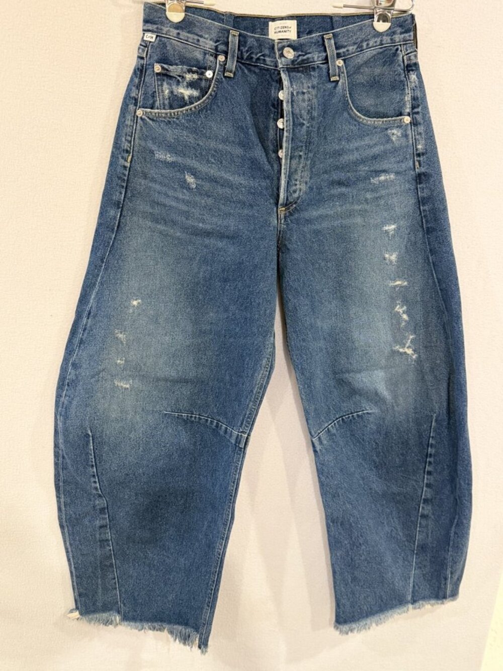 Citizens of Humanity Horseshoe Barrel Jeans Size 28 100% Cotton Distress